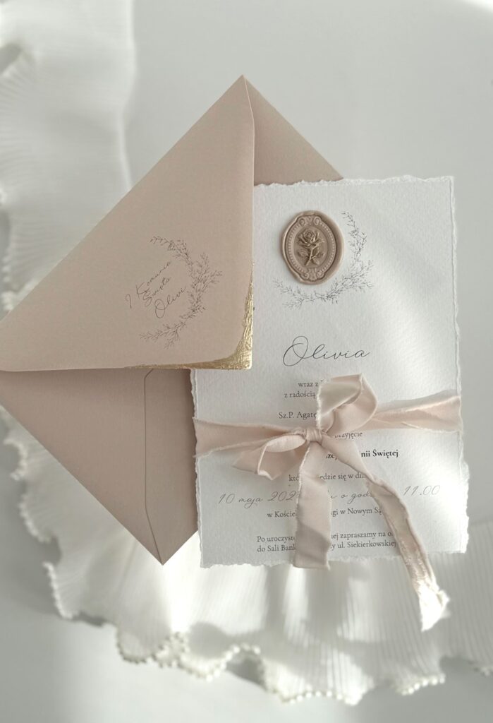 Eleganckie Zaproszenie na I Komunię Świętą – Beż