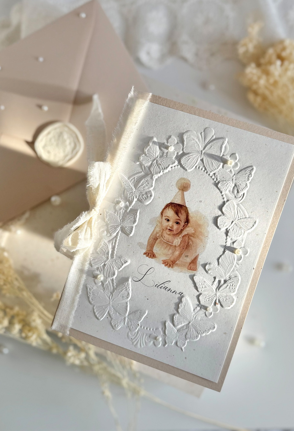 Personalizowane Zaproszenie z grafiką maluszka na Chrzest Święty